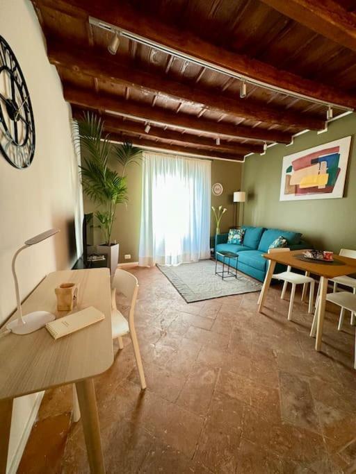 شقة Splendido Bilocale In Via Madonnina, Zona Brera ميلان المظهر الخارجي الصورة